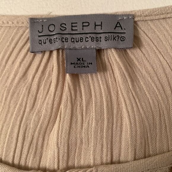 Joseph A. Viscose Crinkle Top With Crochet Detail Tunic Size XL - Picture 11 of 12